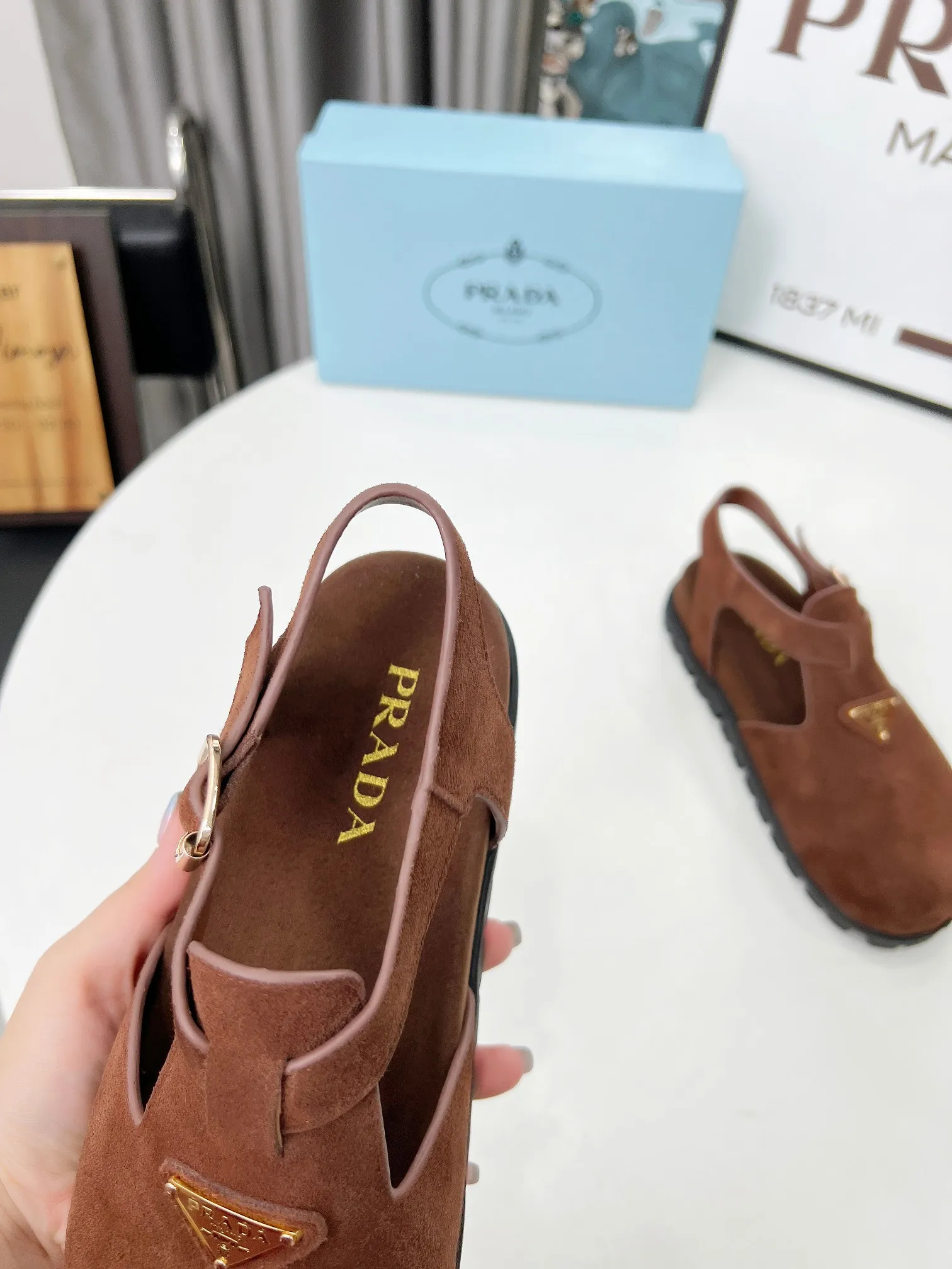 👟👟Ex-factory price 440👟👟 PRADA/25ss Prada classic triangle logo loafer series, simple and ultimate size: 35-42